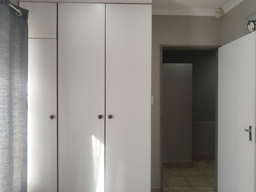 2 Bedroom Property for Sale in Potchefstroom North West